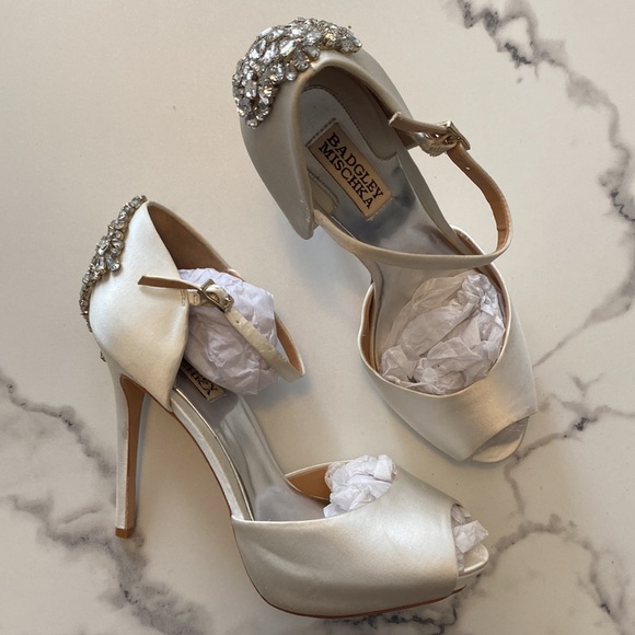 Badgley Mischka Gene White Satin with Rhinestone Detailing Wedding Bridal Heel - Picture 7 of 15